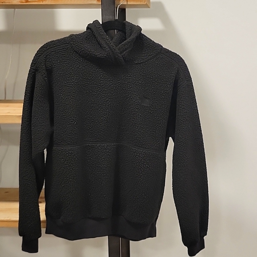 Ladies The North Face plush hoodie